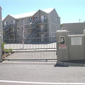 24 Long Grove Mews, Long Street, Mowbray