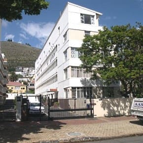 103 Upton Villas, 109 Main Road, Green Point