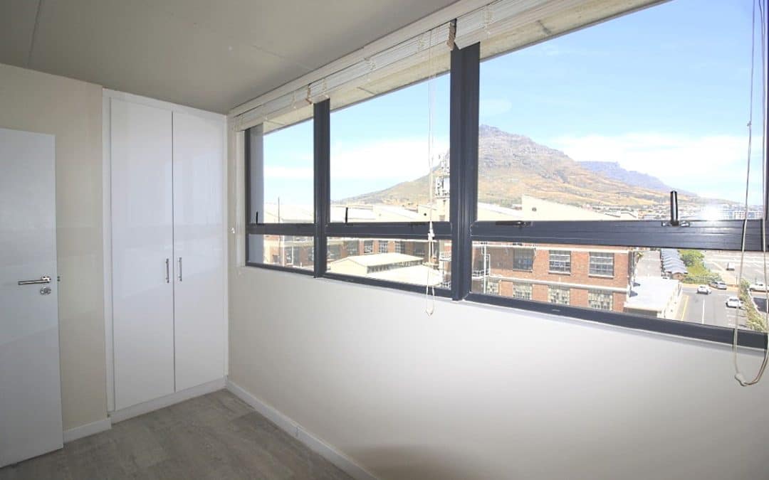 501 Obs Court, 3 Howe Street – Observatory